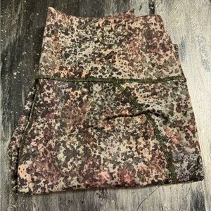 Define PowerHold® High-Waisted 7/8 Legging